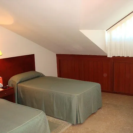 Bahia Bayona 3*