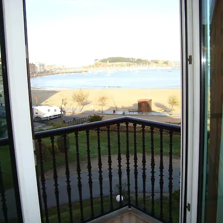 Bahia Bayona فندق 3*