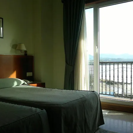 Bahia Bayona Hotel Baiona
