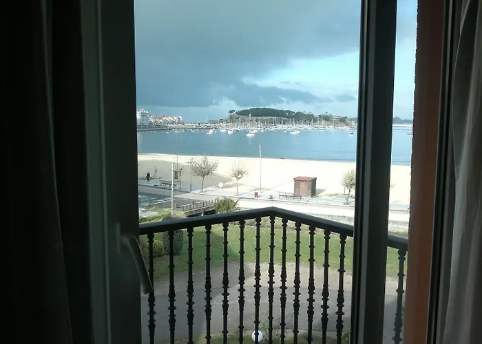 Bahia Bayona 3* Baiona